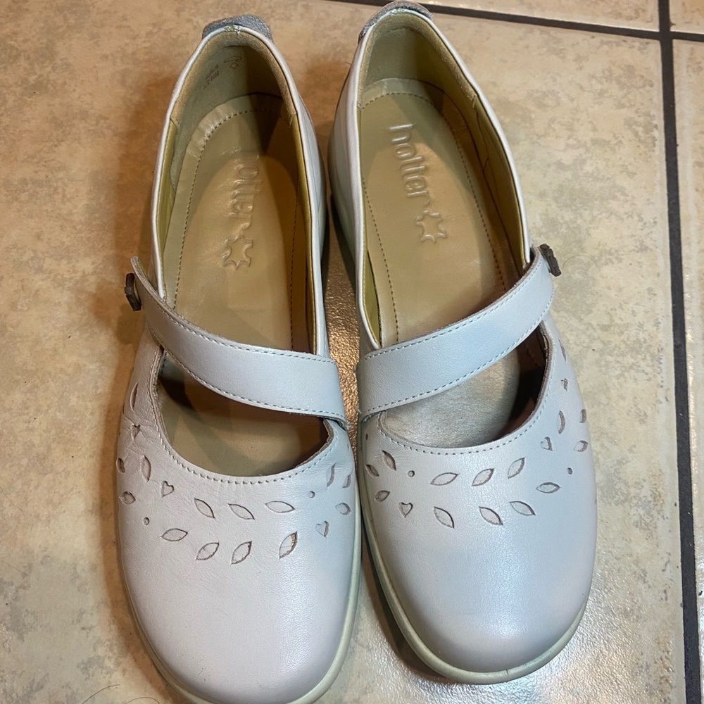 Hotter Womens Peace soft beige Mary Jane shoes size 8 1/2